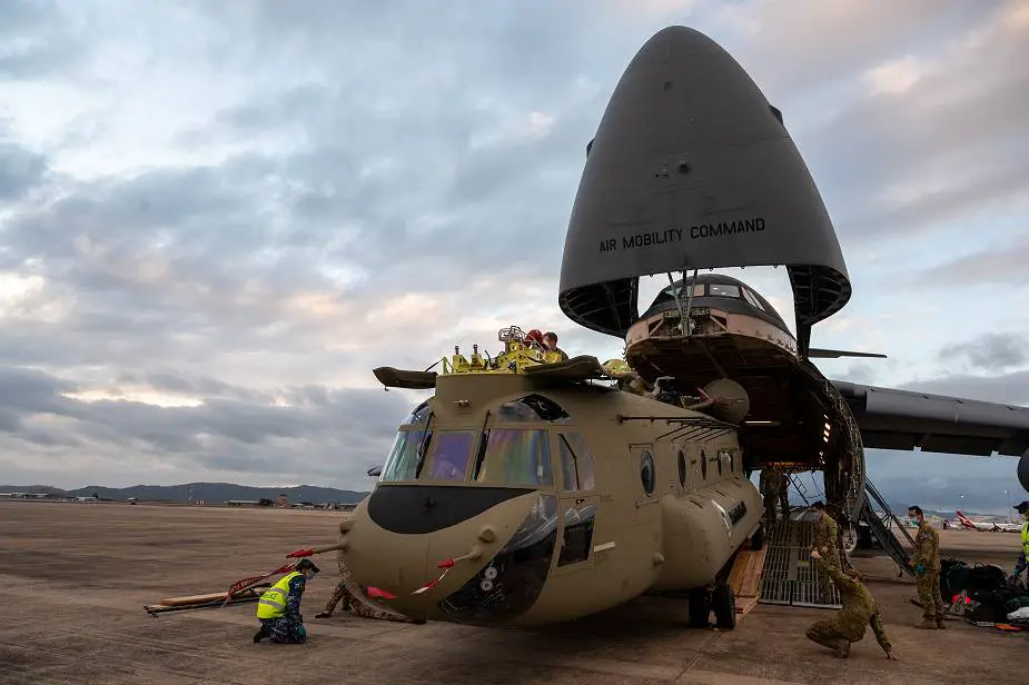United States delivers two CH 47F Chinook transport helicopters to Australian Air Force 925 001