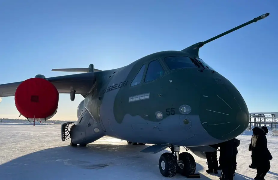 Brazilian Air Force and Embraer test KC 390 Millennium in extreme cold 03