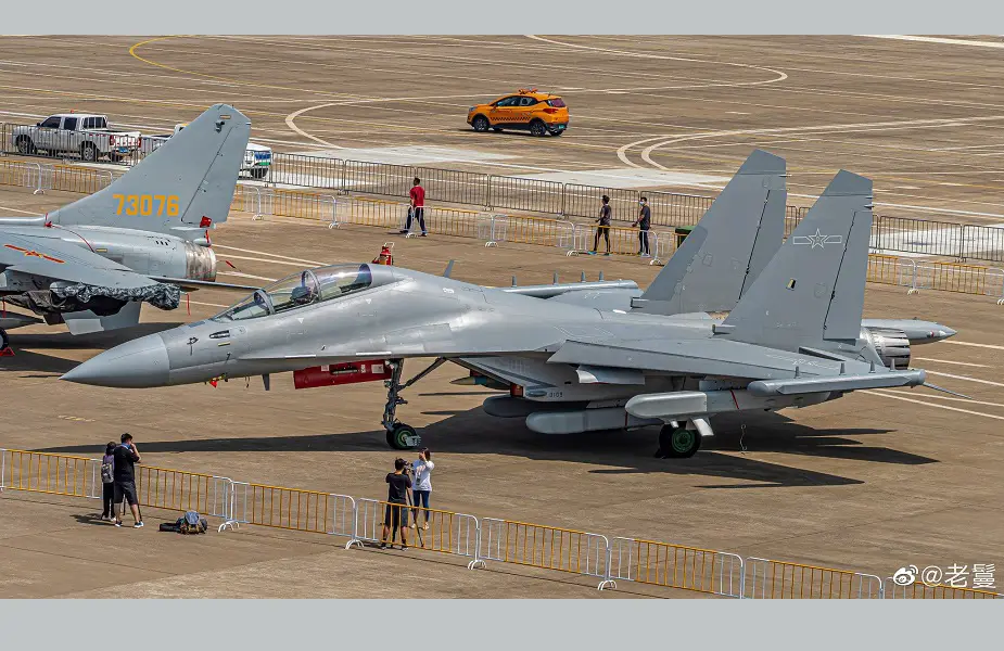 J 16D fighter showcased for the first time at Airshow China 2021 01