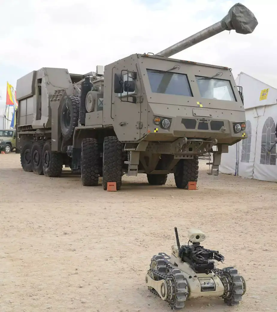 Israel_testing_prototype_10x10_Roem_as_successor_to_its_M109_self-propelled_howitzers_4.jpg