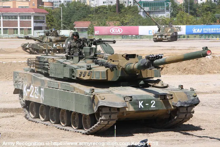 Maintenance of a K2 Black Panther tank at the South Korean 11th Maneuver  Division [2079 x 2980] : r/MilitaryPorn