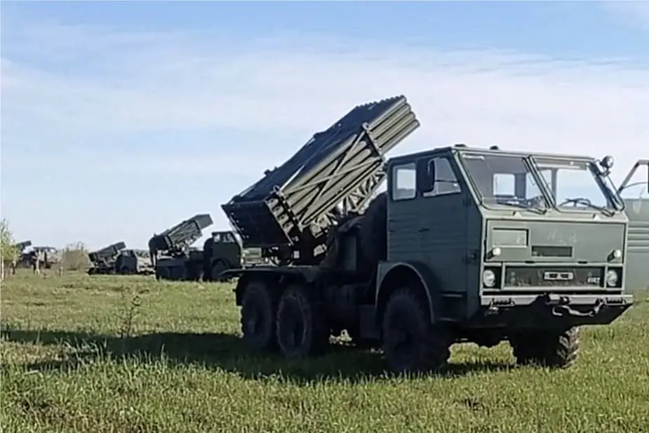 Hệ thống tên lửa phóng loạt APR-40 của Romania lần đầu xuất hiện trong biên chế quân đội Ukraine 