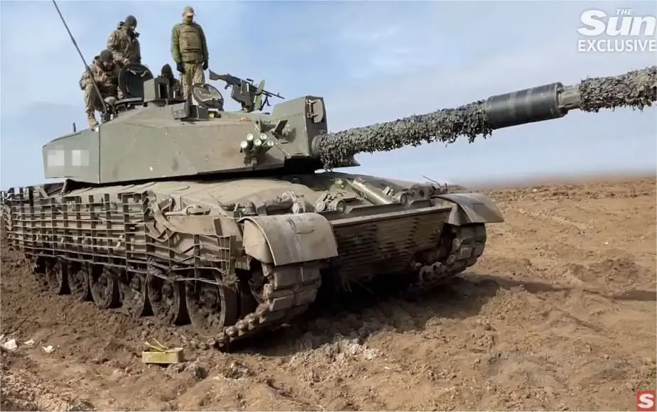UK Challenger Tanks Destroy Russia's Concrete Positions With Ease