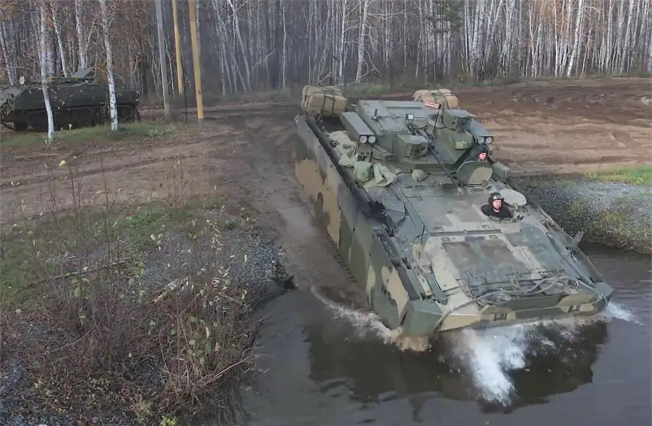 Ruski tenk Armata je preskup za front :D  - Page 7 Russia_Conducts_Amphibious_Capability_Tests_with_Its_New_Tracked_Armored_Kurganets-25_IFV_925_001