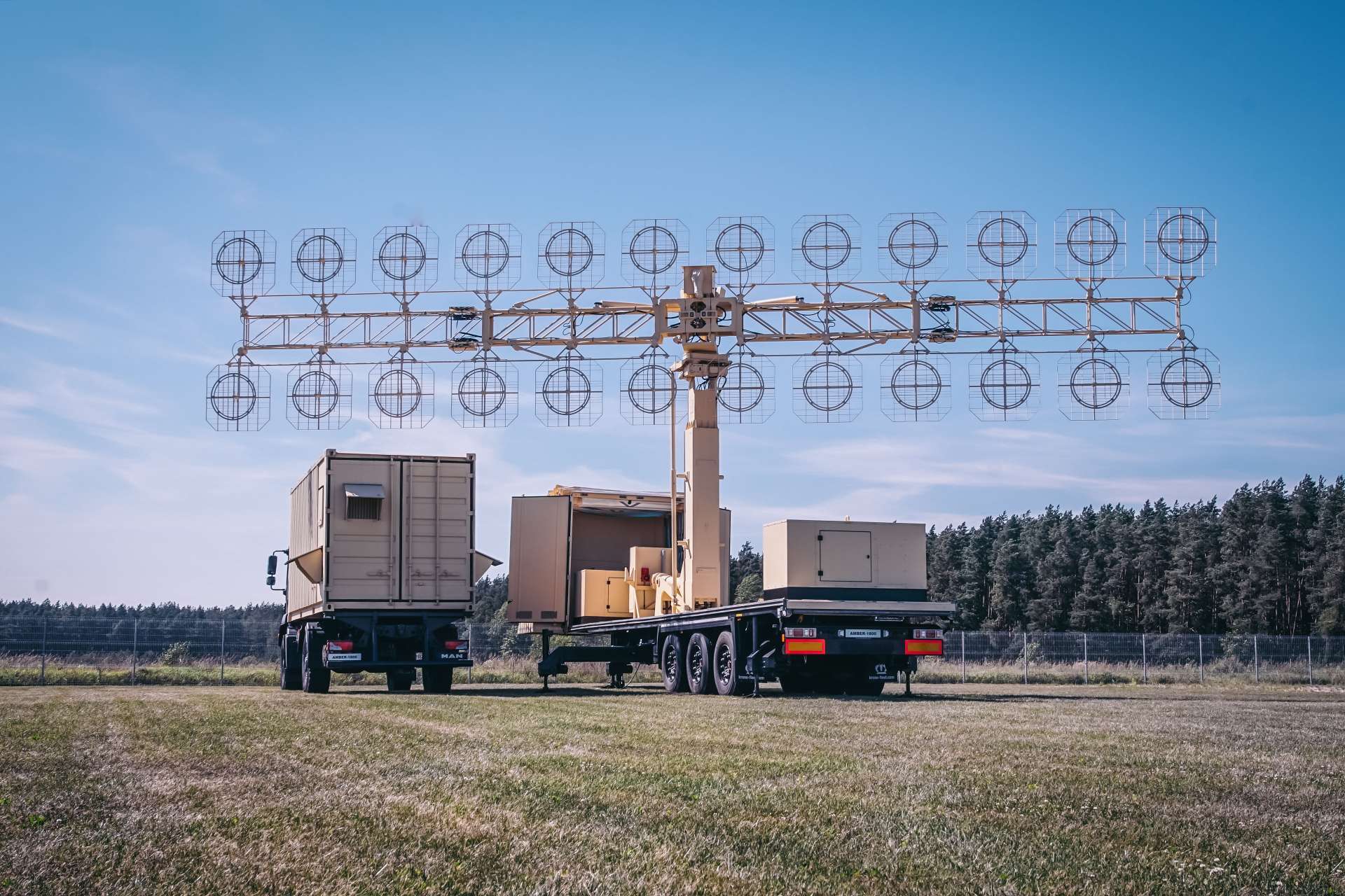 Lietuva tiekia Ukrainai radarus, galinčius sekti sparnuotąsias raketas