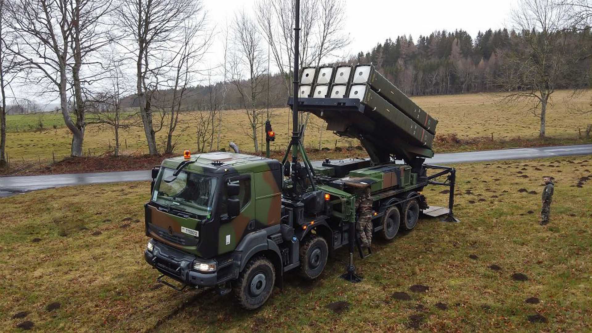 The SAMP/T NG uses vertical launchers providing 360-degree engagement, each carrying eight Aster missiles, with a battery scalable up to six launchers for a total of 48 ready-to-fire interceptors. (Picture source: MBDA)