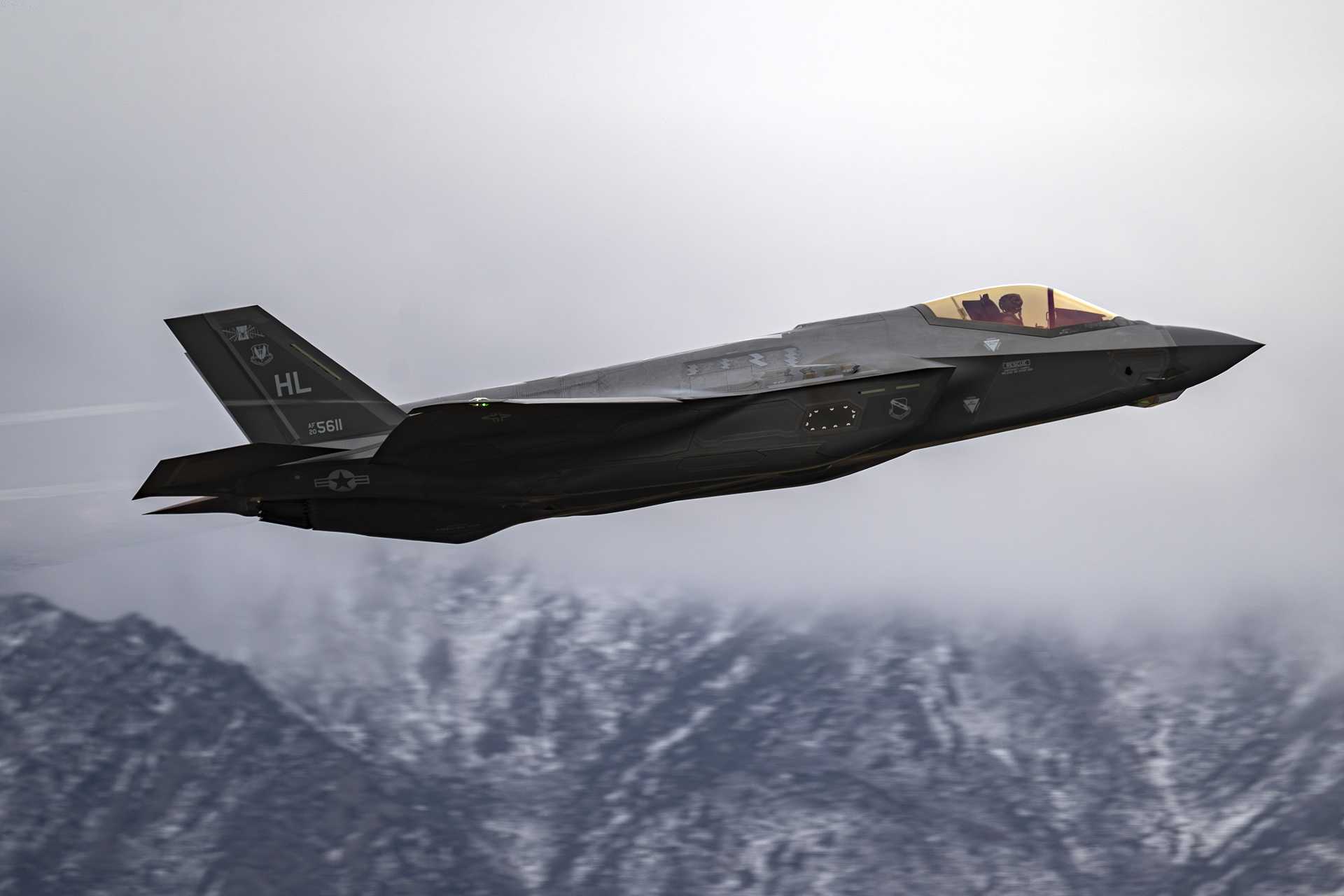 A U.S. Air Force F-35A Lightning II in flight. The stealth fighter is under renewed consideration for sale to Türkiye as Ankara seeks an interim fifth-generation capability while its indigenous KAAN fighter continues development.