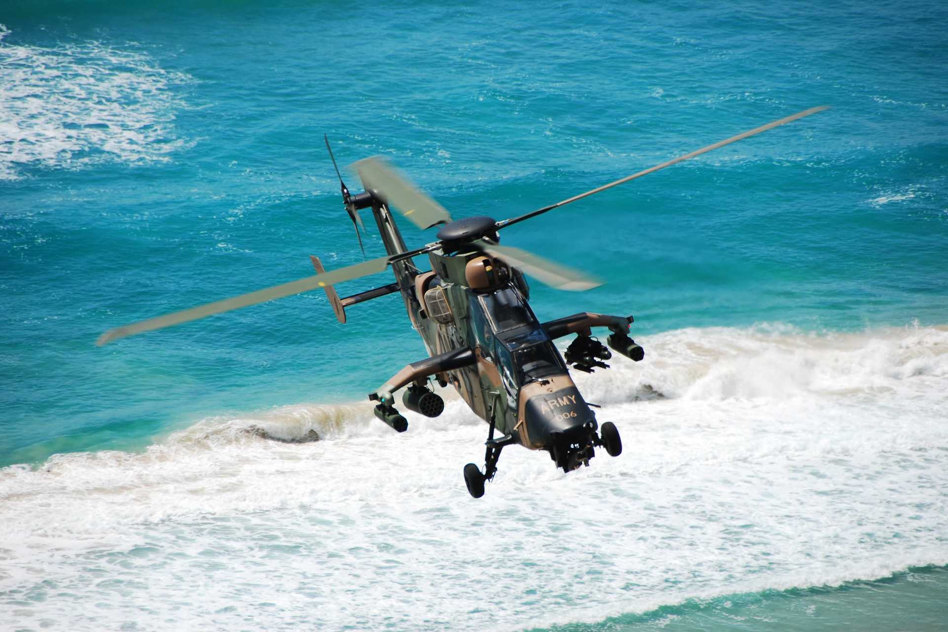 The Tiger ARH, based on the French Tiger HAP, can fire AGM-114 Hellfire II and Mistral missiles, as well as 70 mm rockets developed by Belgian manufacturer Thales FZ, and use a nose-mounted 30 mm cannon. (Picture source: Australian MoD)