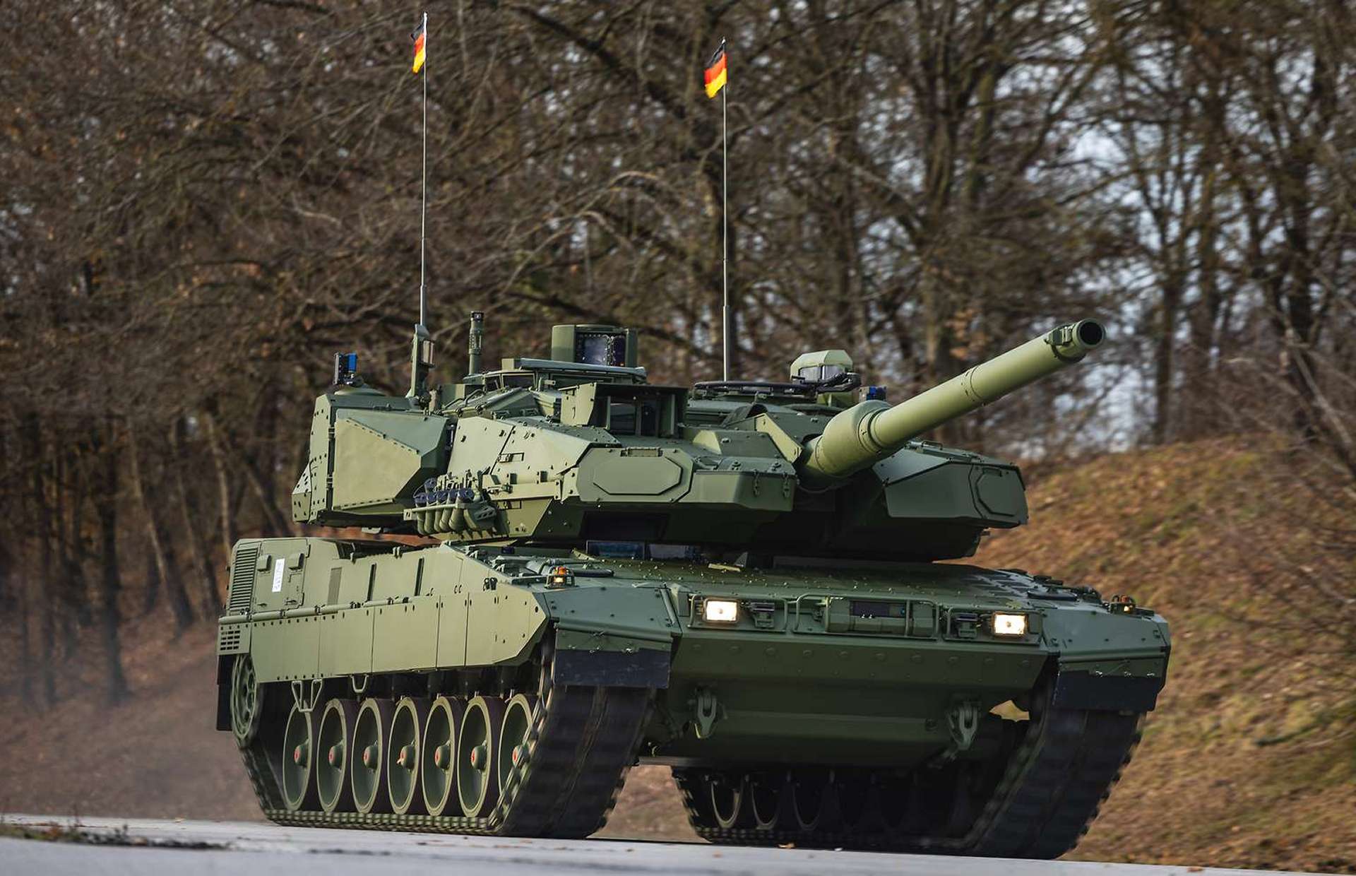 Germany’s new Leopard 2A8 combines Trophy active protection, upgraded armor, and a high-pressure 120 mm gun for networked, high-intensity combat (Picture source: German Army).
