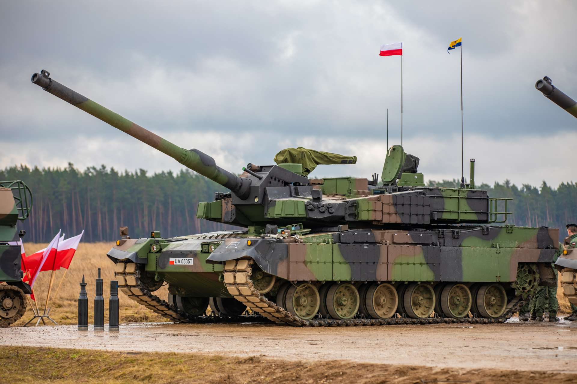 Poland has secured a technology transfer agreement for K2PL main battle tanks, paving the way for domestic assembly and long-term armored self-sufficiency (Picture Source: U.S. Army)