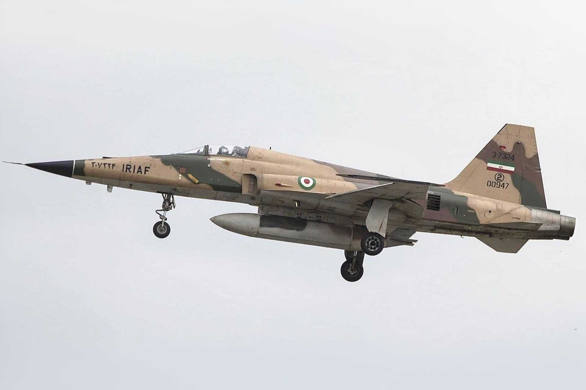 The Iranian F-5 likely flew very low to avoid early radar detection, giving U.S. air defenses less than about 120 seconds to spot, track, and react, which was not enough time under heavy missile and drone attacks to stop it before it reached and struck Camp Buehring. (Picture source: X/Iran's Today)