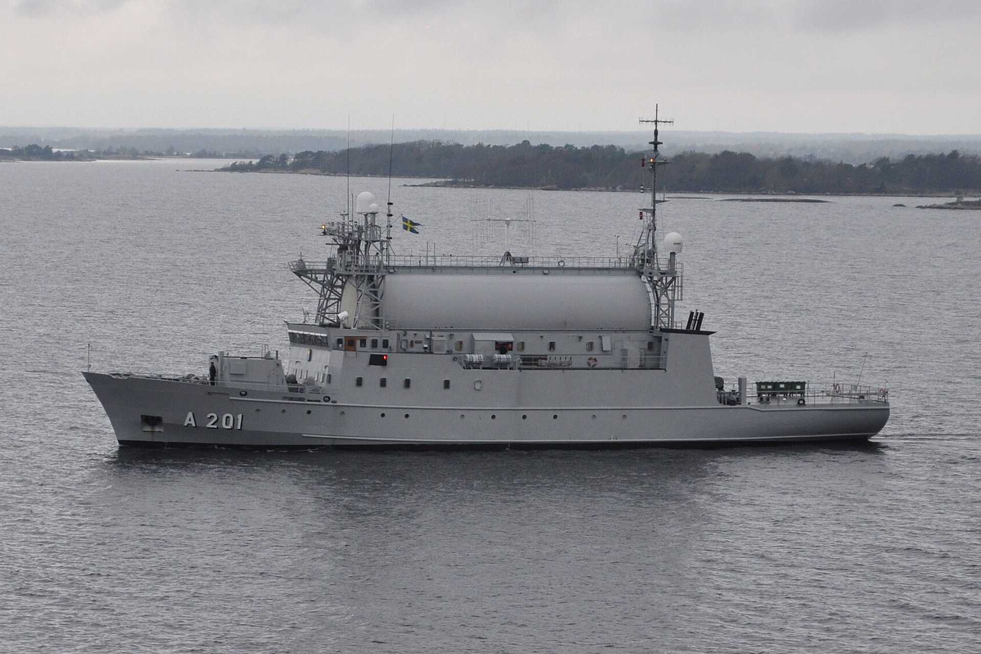 The Swedish Navy will return HMS Orion to service by 2028 as a development ship for testing naval systems and seabed monitoring technologies in the Baltic Sea. (Picture source: Wikimedia/Kemikungen)