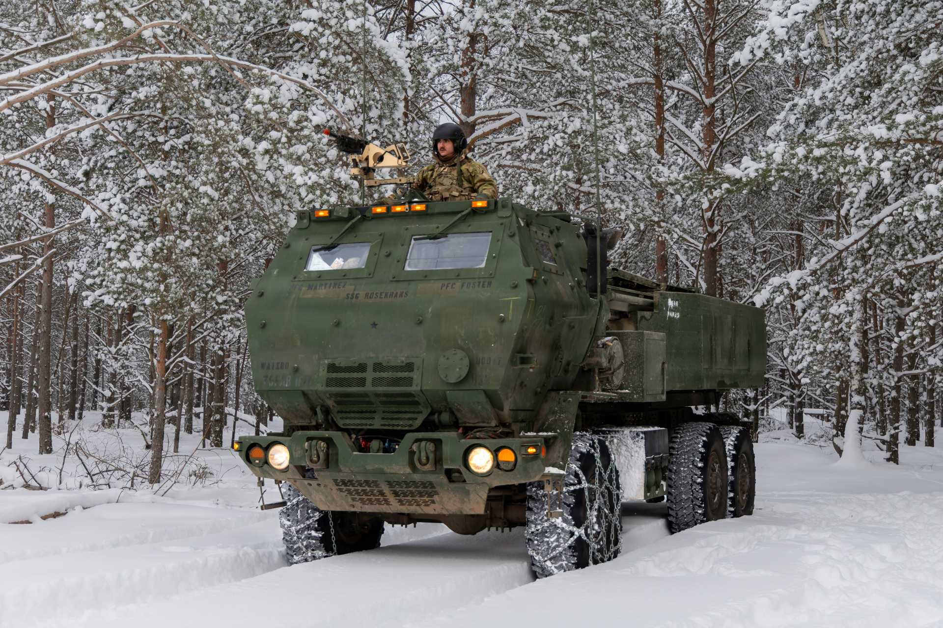 In Canada, the primary missions of the M142 HIMARS are expected to include counter-battery fire, strikes on command posts, and interdiction of logistics infrastructure at distances up to 300 km. (Picture source: US Army)