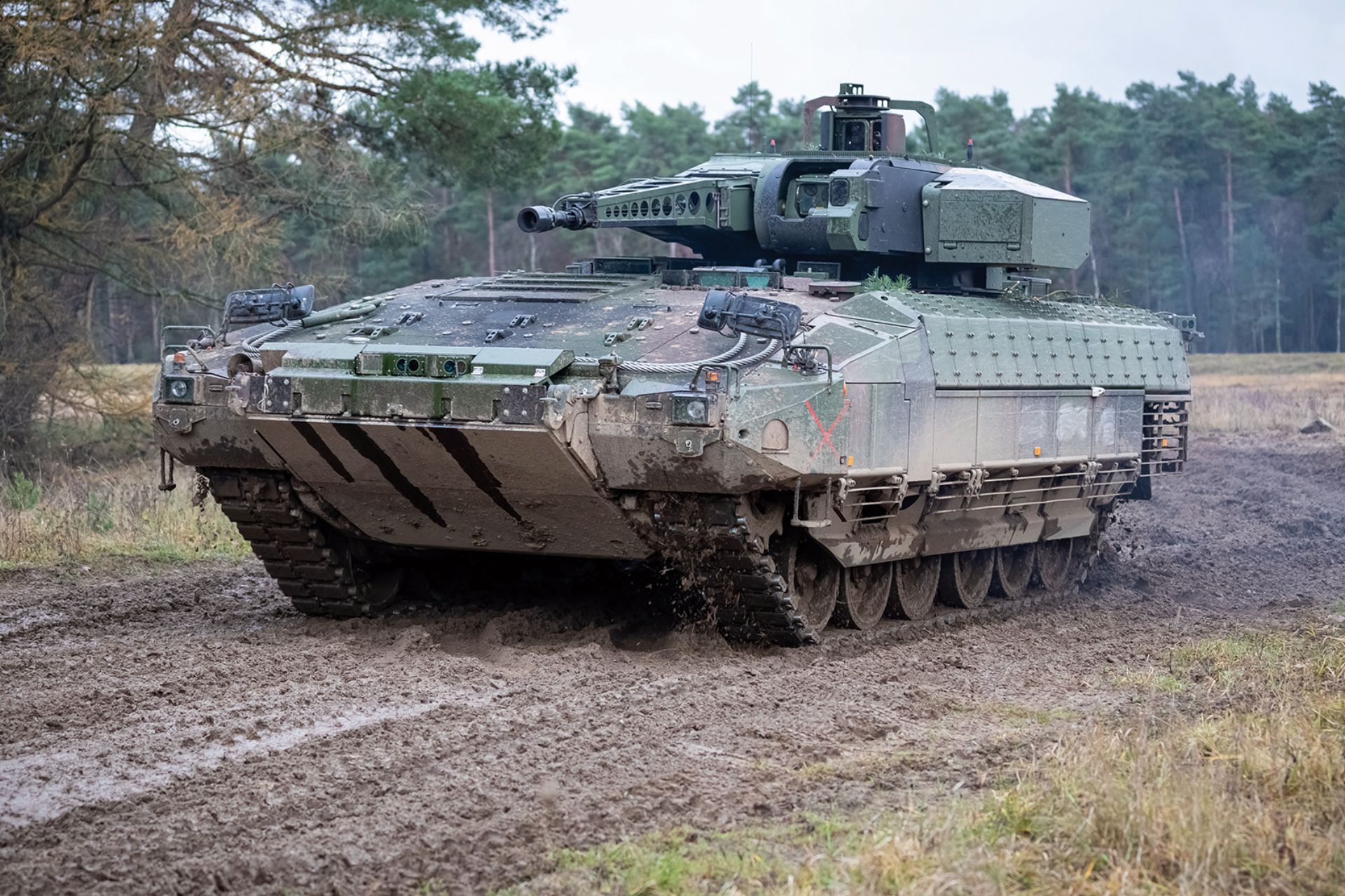 Puma infantry fighting vehicle developed by Rheinmetall and KNDS for the German Army, equipped with a 30 mm MK30-2/ABM cannon and designed to operate alongside Leopard 2 main battle tanks. (Picture source: Rheinmetall)