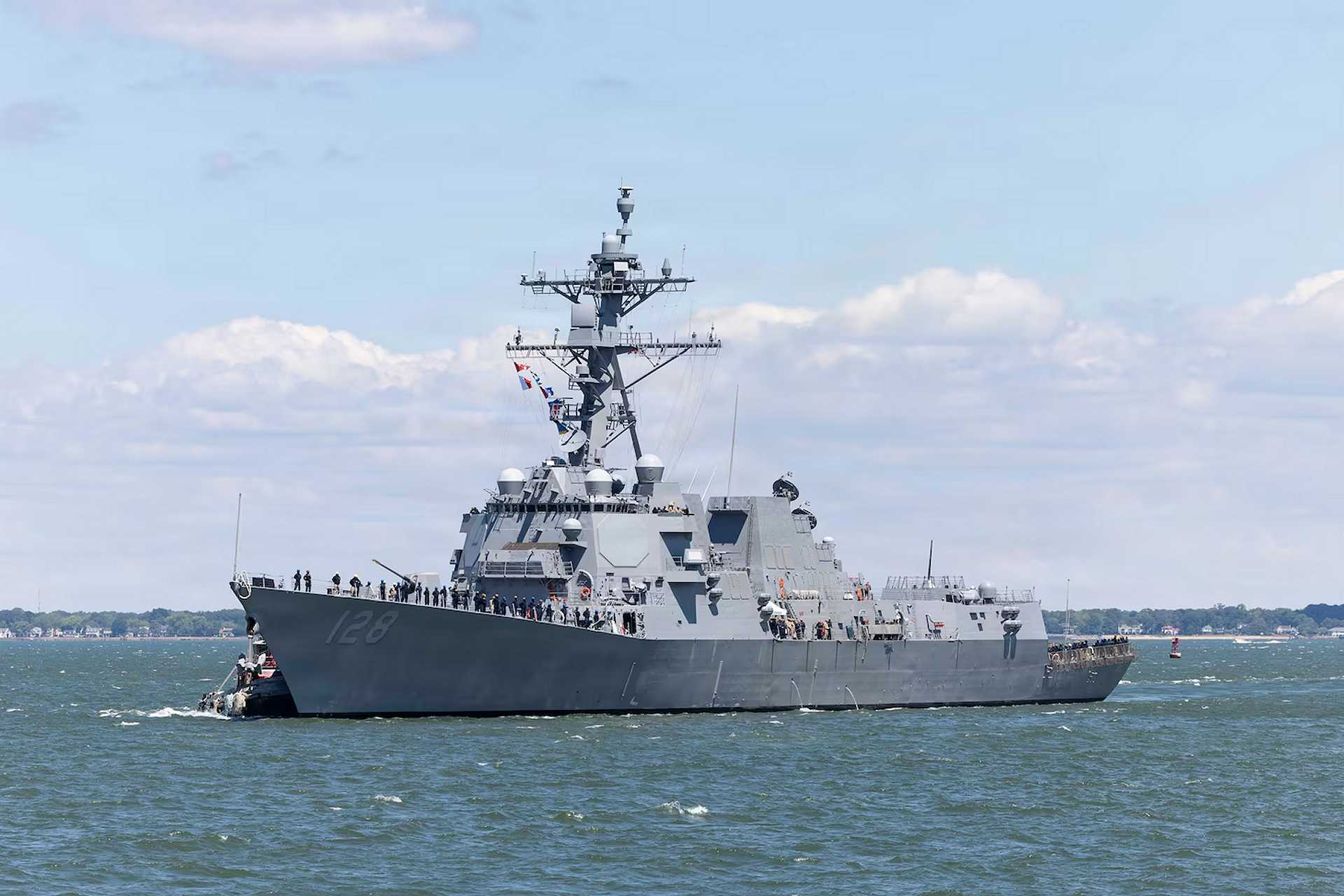 The future USS Ted Stevens (DDG 128), a Flight III Arleigh Burke-class guided-missile destroyer, arrives at Naval Station Norfolk, Virginia, on May 15, 2026. The U.S. Navy will commission the SPY-6-equipped destroyer on October 3, 2026, in Whittier, Alaska. (U.S. Navy photo)