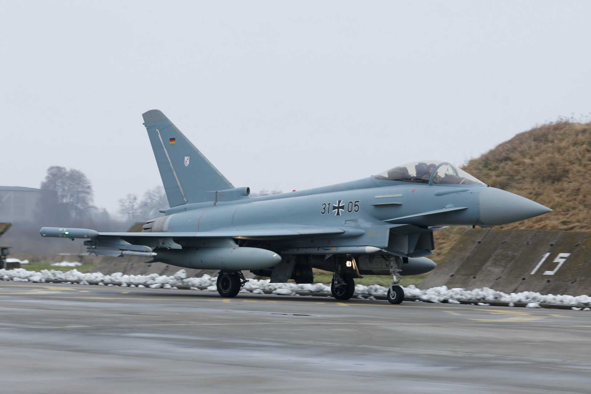 The Typhoon carries a 27 mm Mauser BK-27 internal cannon and up to 13 external hardpoints for air-to-air missiles such as Meteor, AIM-120 AMRAAM and IRIS-T, as well as precision-guided air-to-surface weapons. (Picture source: German Armed Forces)