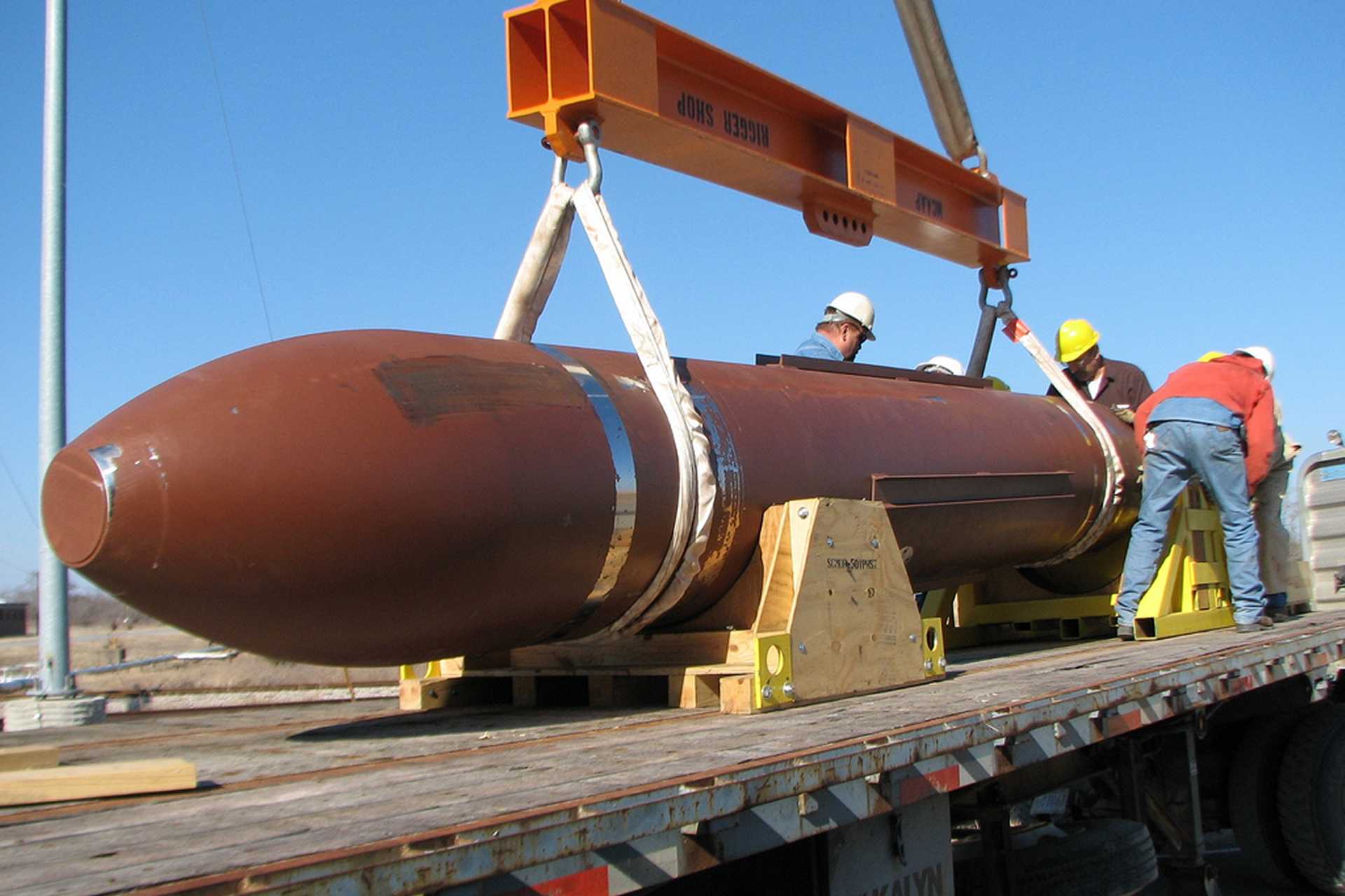 If unexploded GBU-57 bombs are recovered after removal or neutralization, they could provide Iran with direct access to a modern bunker-penetrating weapon, potentially allowing the measurement of casing thickness and alloy composition. (Picture source: US DoD)