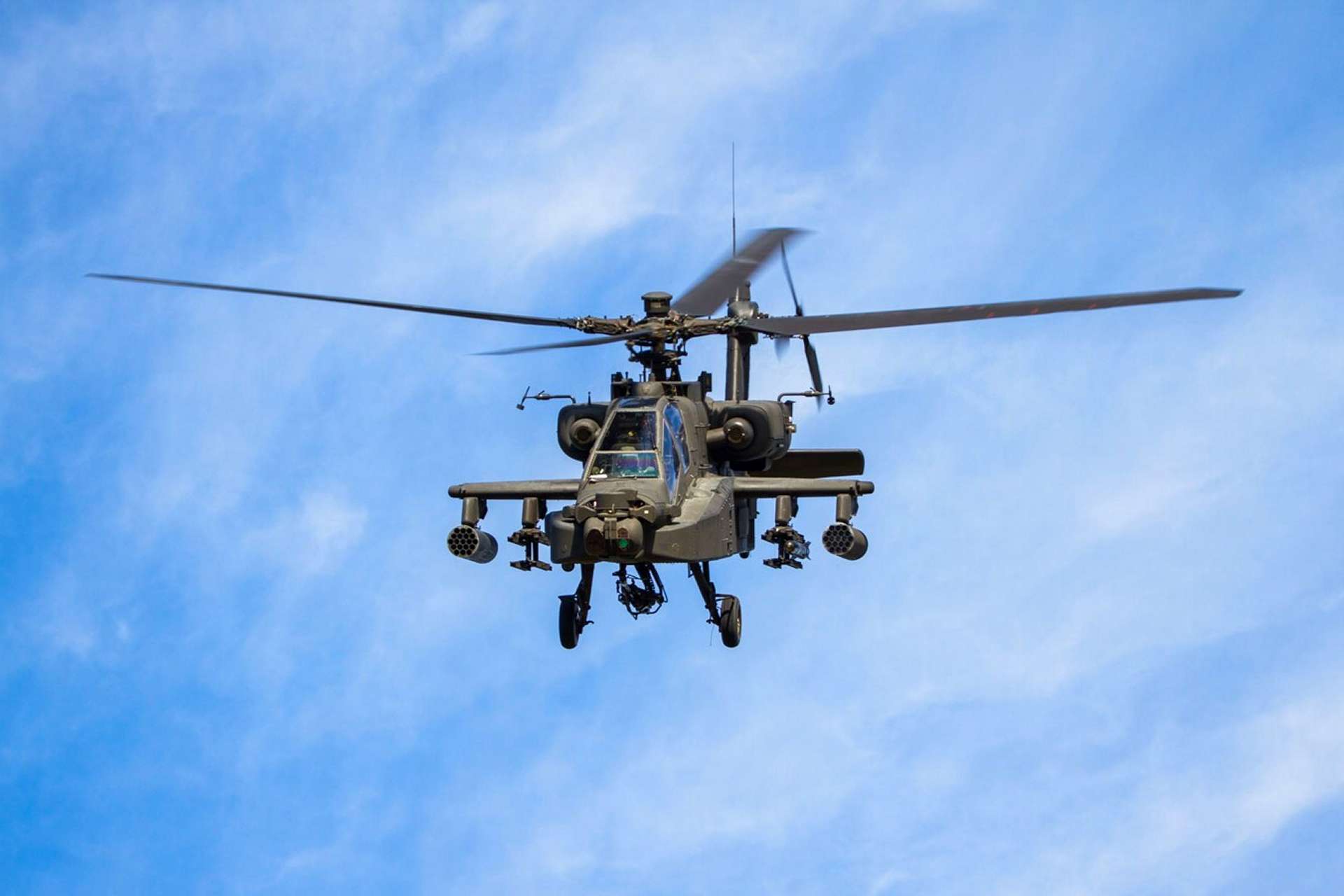 The UK has advanced Project NYX into its prototype phase, tasking seven industry teams to develop loyal wingman drones designed to operate alongside British Army Apache attack helicopters and enhance battlefield effectiveness (Picture Source: British Army)