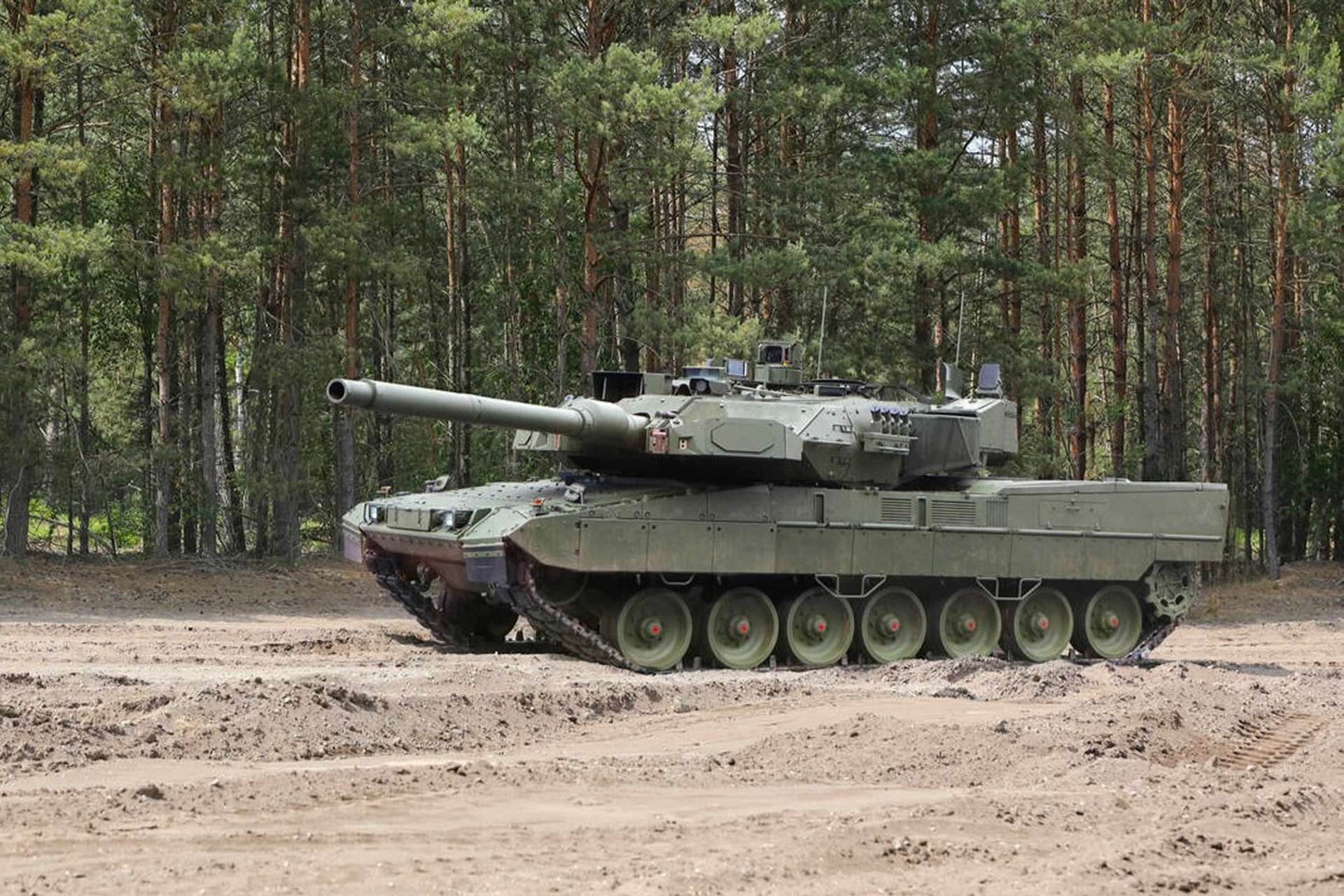 KNDS is expanding its Kassel facility to boost production of Leopard 2A8 and RCH 155 turret systems as Europe strengthens its land-warfare capabilities (Picture Source: KNDS)