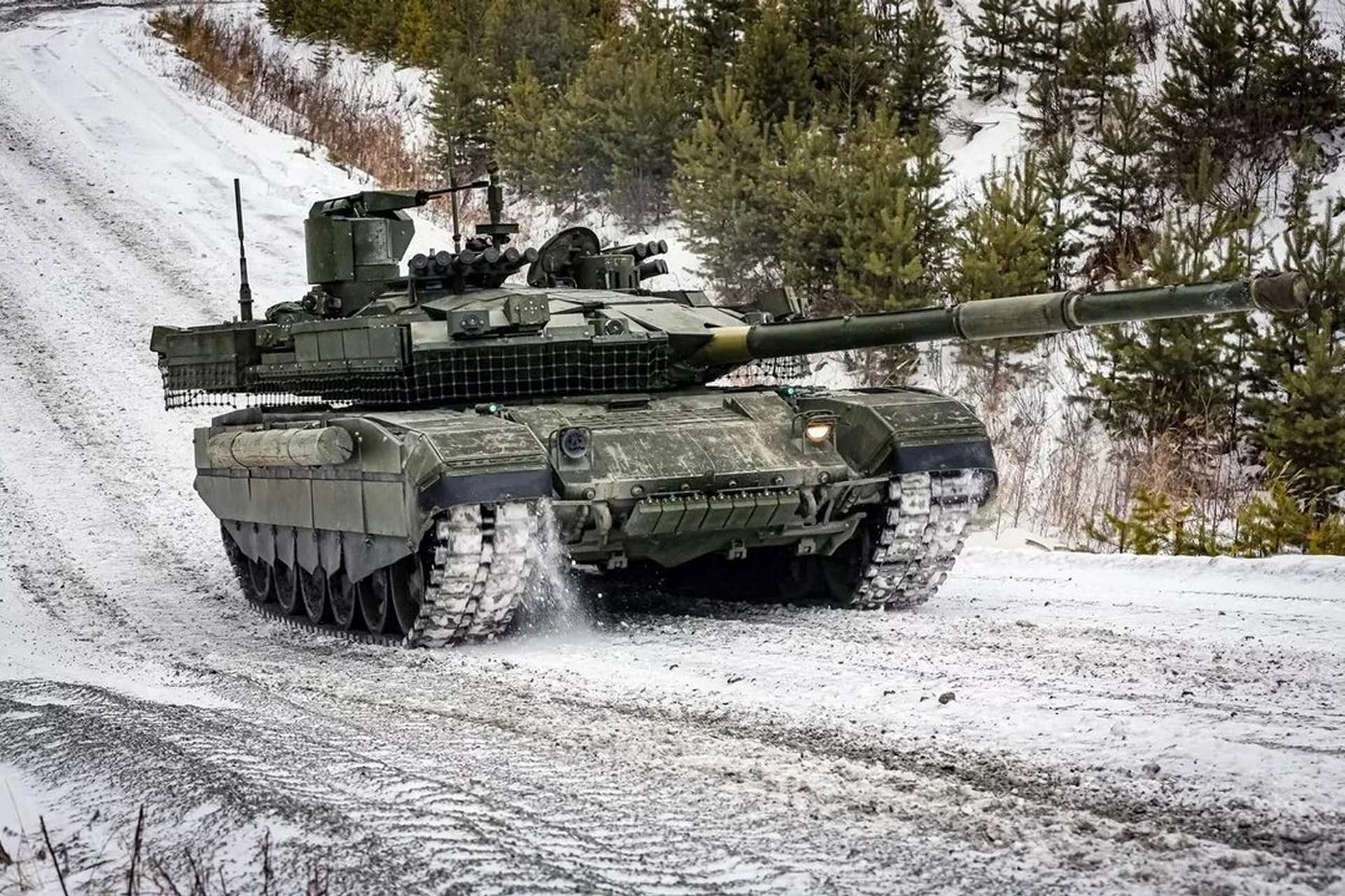 Russia is upgrading its T-90M tank with stronger electronic warfare and anti-drone protection after battlefield lessons from Ukraine (Picture Source: Russian MoD)