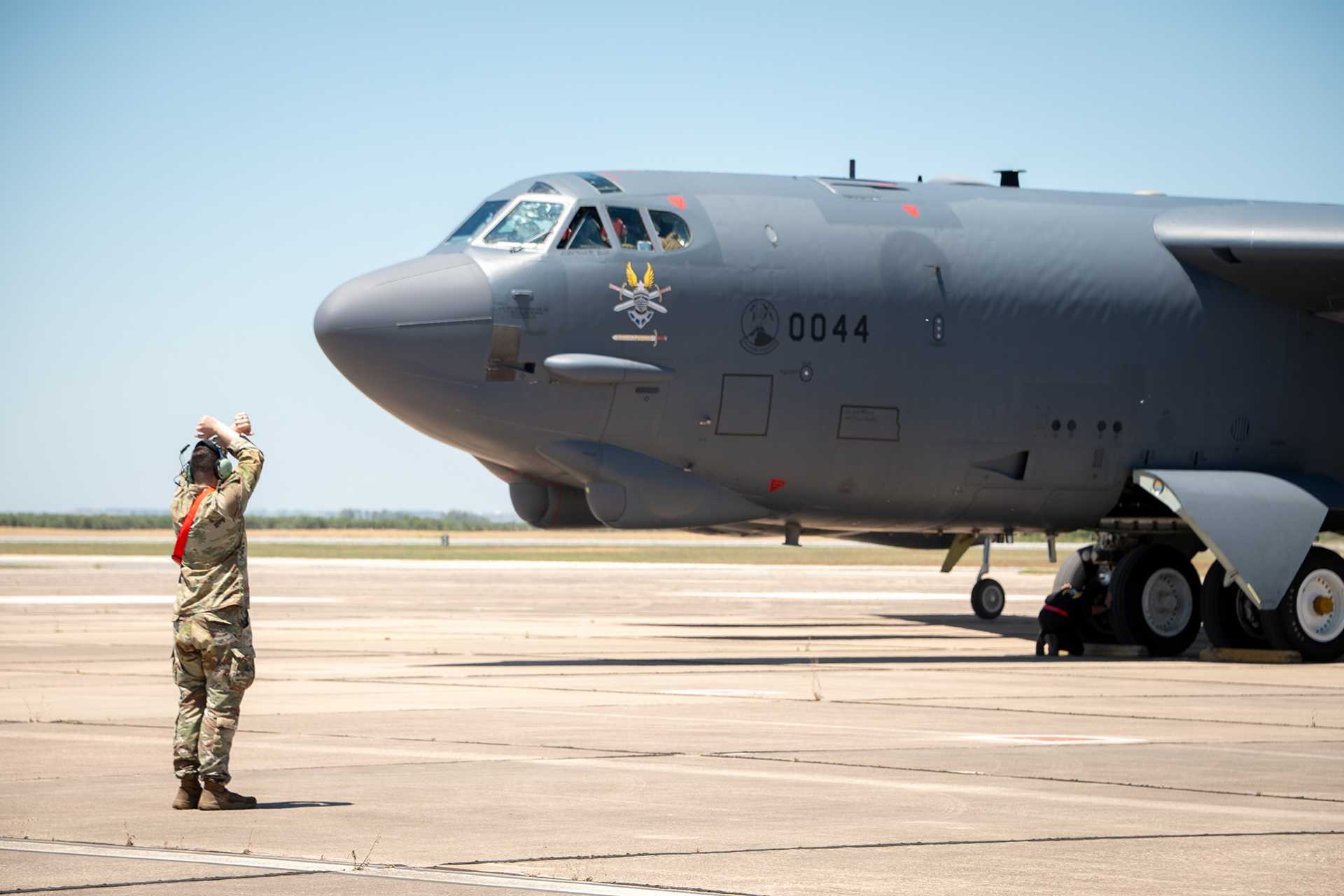 Flight routes now become longer by about 25–35%, which directly increases fuel consumption by roughly 20–30% per sortie and forces planners to require about 30–50% more tanker aircraft, simply to sustain the longer transit distances and maintain refueling coverage. (Picture source: US Air Force)