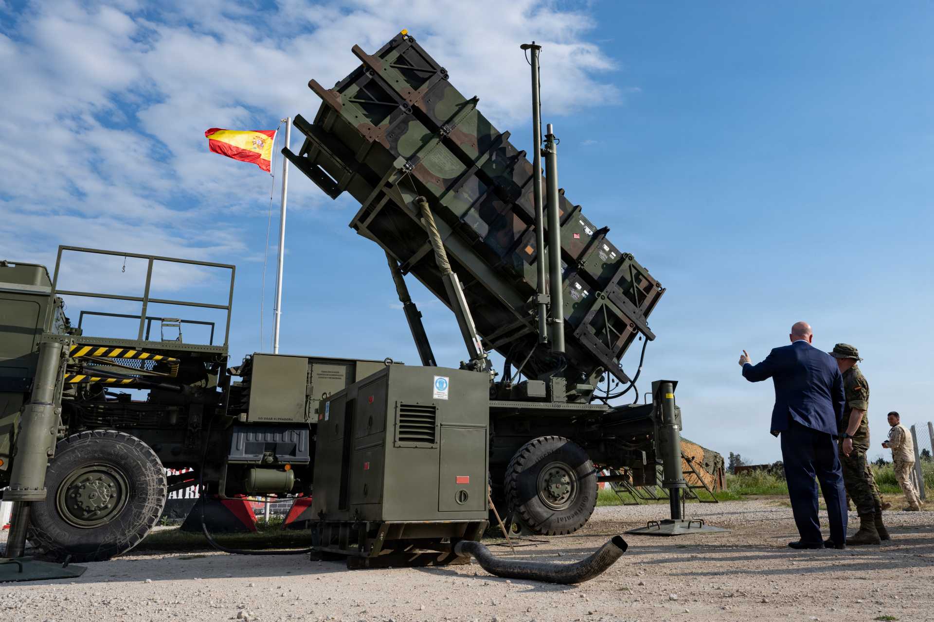 Matthew Whitaker, U.S. Ambassador to NATO, visits Spanish Army Patriot air defense facilities during a tour of Incirlik Air Base, Türkiye, on May 18, 2026. The visit highlighted the role of the U.S. Air Force’s 39th Air Base Wing and allied NATO forces in strengthening integrated air and missile defense cooperation on the alliance’s southeastern flank.
