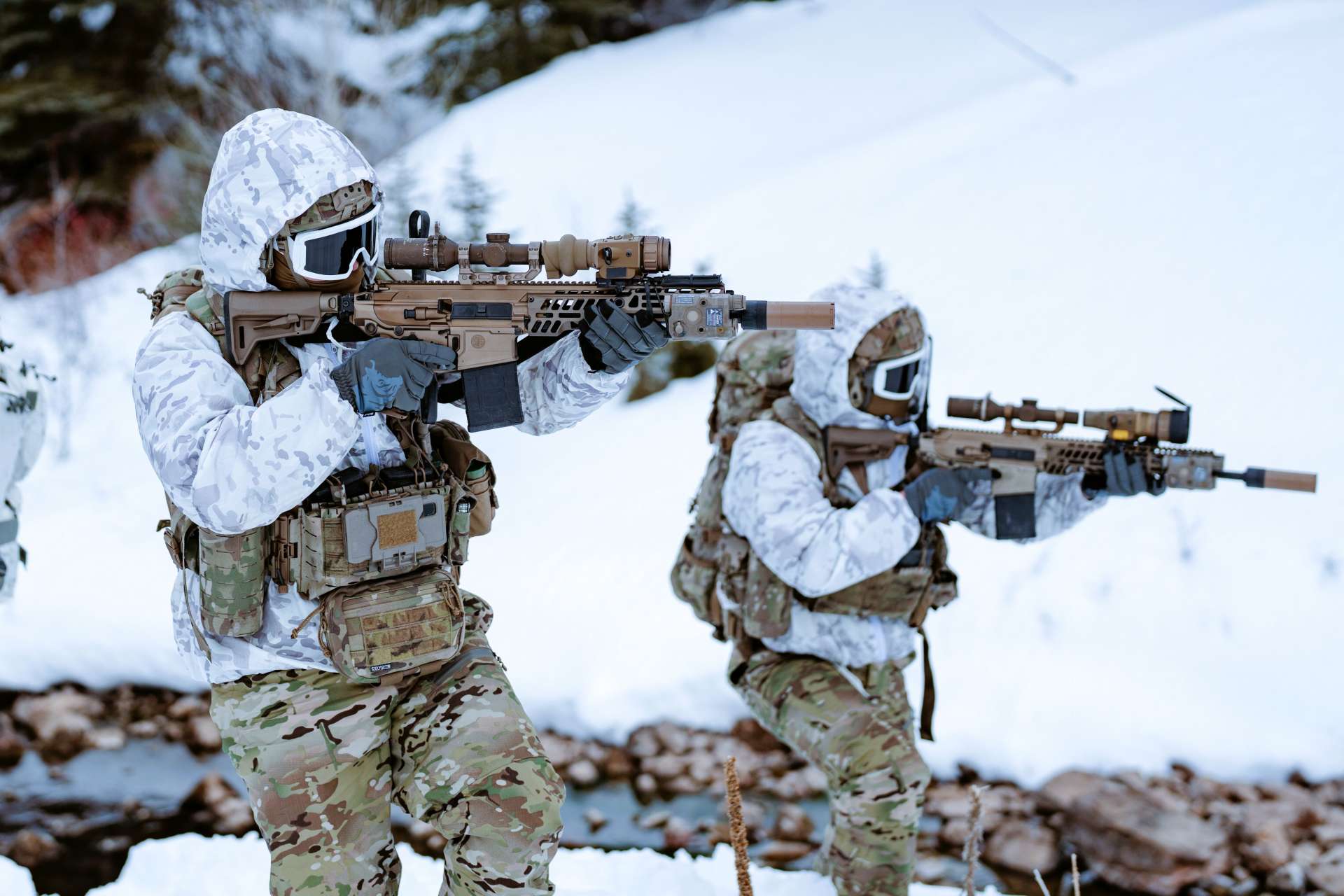 The U.S. Army awarded Leonardo DRS a $63 million FWS-I production order, expanding fielding of lightweight thermal weapon sights designed to improve detection, situational awareness and targeting effectiveness for dismounted soldiers (Picture Source: Leonardo DRS)