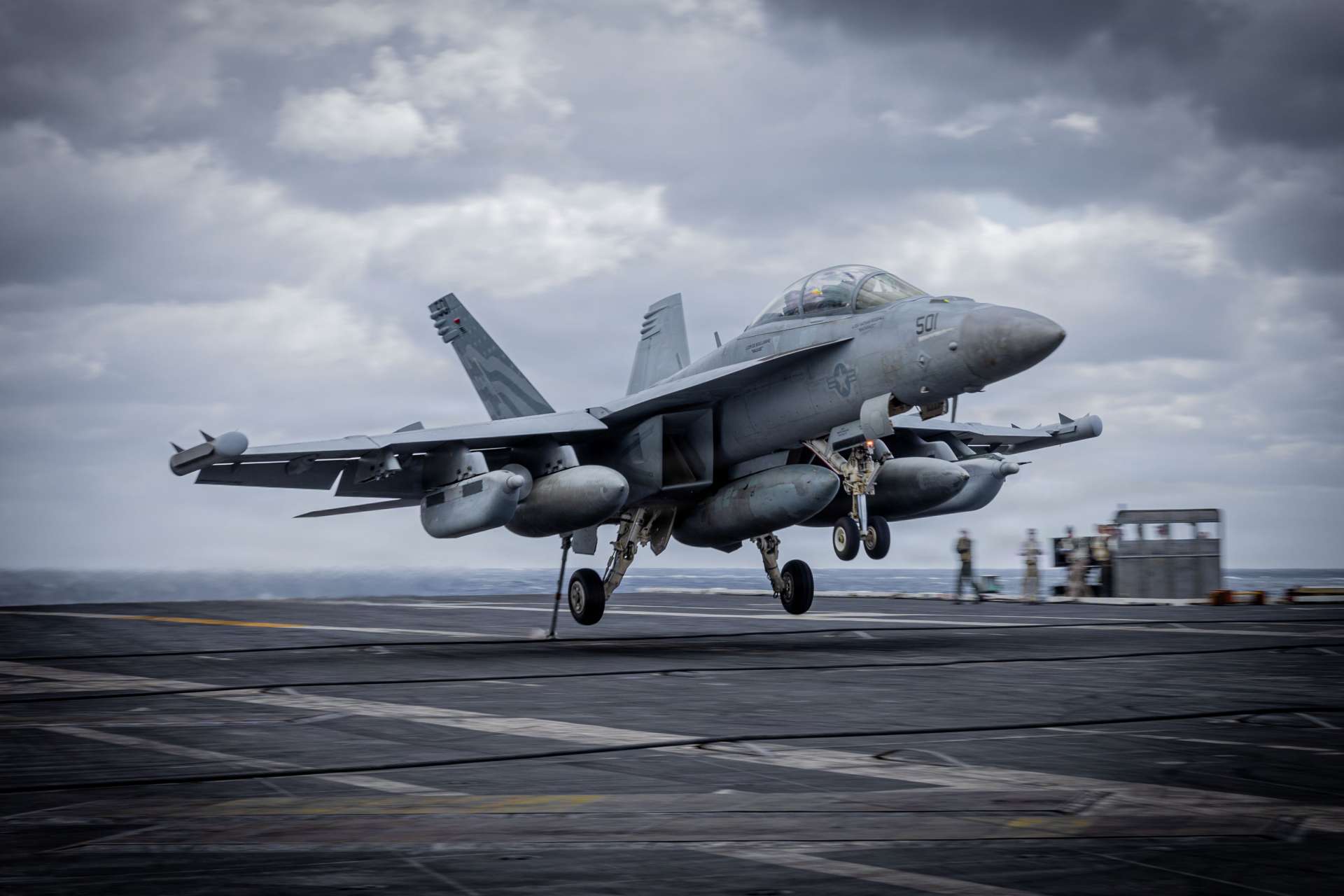 The U.S. Navy awarded L3Harris an $876.4 million contract modification to advance the Next Generation Jammer Low Band, strengthening the EA-18G Growler’s future electronic-attack capability (Picture Source: U.S. Navy)