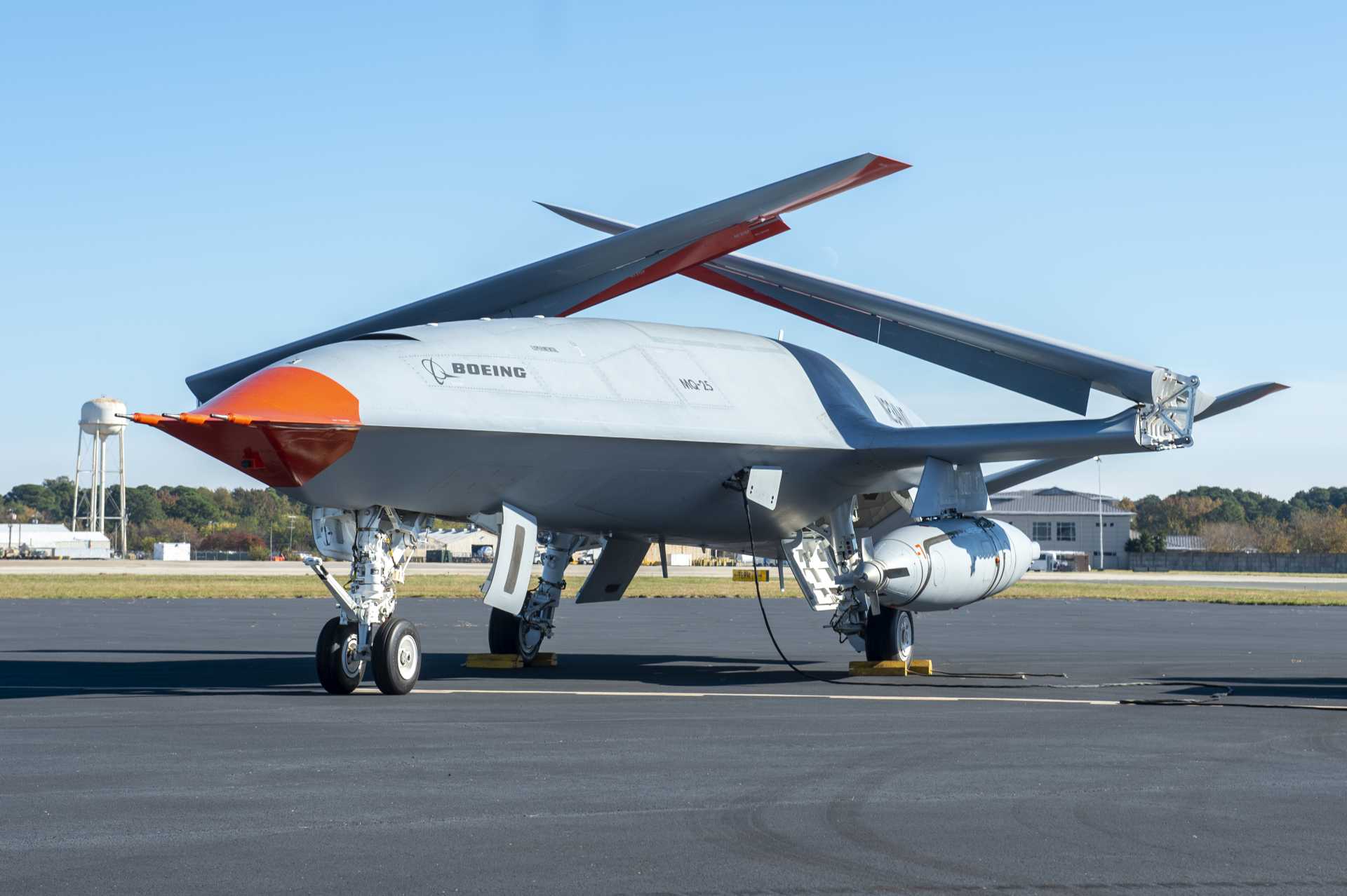 On September 14, 2026, the U.S. Navy awarded Boeing $562 million for three MQ-25A Lot 1 low-rate initial production aircraft and long-lead components for three Lot 2s, marking the official transition from development and testing into production for operational fleet introduction. (Picture source: US Navy)
