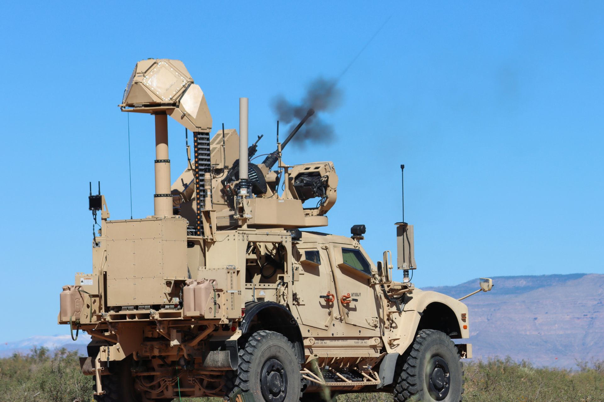 A U.S. Army M-LIDS assigned to the 37th Infantry Brigade Combat Team engages an aerial target during a training exercise near Fort Bliss, Texas, on October 24, 2022. (US DoD)