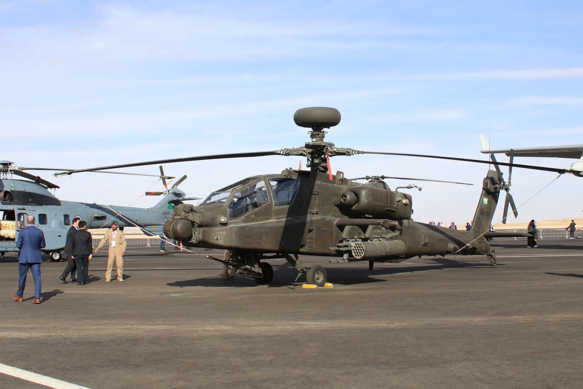 At World Defense Show 2026 in Riyadh, the Royal Saudi Land Forces Aviation Command displayed its AH 64 Apache attack helicopter, underscoring the Kingdom’s continued investment in advanced rotary wing firepower and battlefield reconnaissance capabilities (Picture Source: Army Recognition Group)