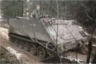M113 A3 Armored Personnel Carrier USA 001 Right view