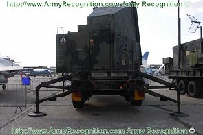 AN/MPQ-53 Patriot Radar search detection illumination data sheet specifications information description intelligence identification pictures photos images US Army United States American search detection target track and illumination radar missile commander