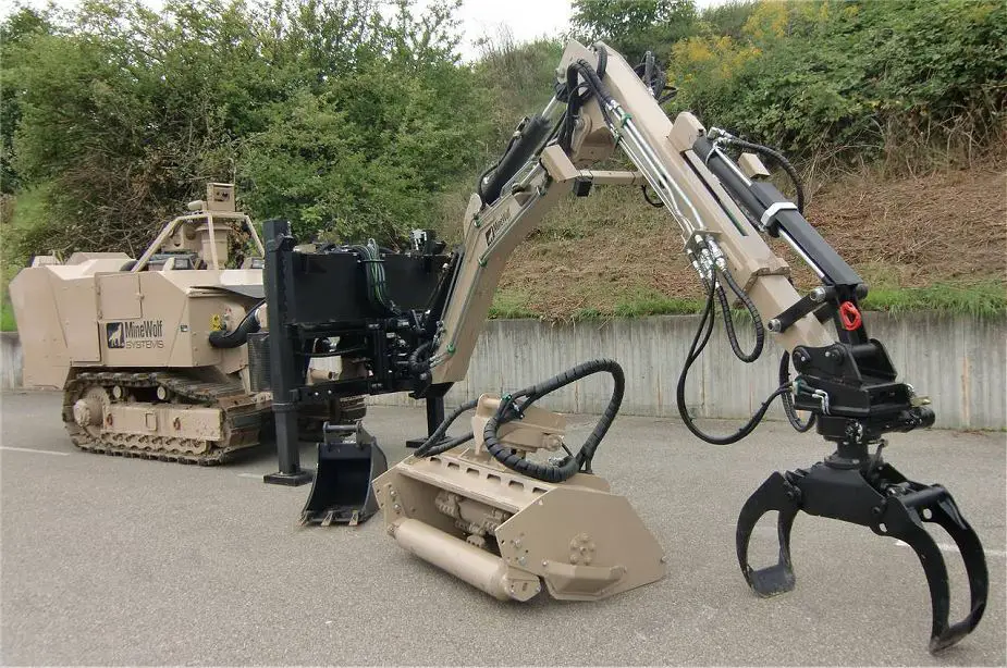 MineWolf MW240 Pearson Engineering mine clearing system in service with Colombia army 925 001