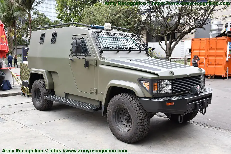 Jankel Fox and Hunter 4x4 tactical vehicles tailored for Latin America market ExpoDefensa 2019 925 001