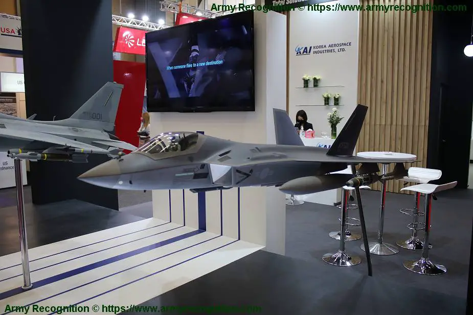 Korea Aerospace Industries displays latest development of helicopter and fighter aircraft 925 002