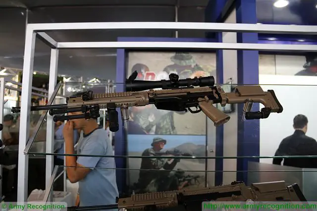 The American based Company DS Arms (DSA) presents its full range of modernization solutions for FAL 7.62mm assault rifle at SIDEF 2017, the International Defense Exhibition in Lima, Peru. Many countries in South America use the FAL as a standard assault rifle, with its modernization, DSA offers to extend the life of old assault rifle with a low cost solutions featuring new technical capacities as modern assault rifle. 