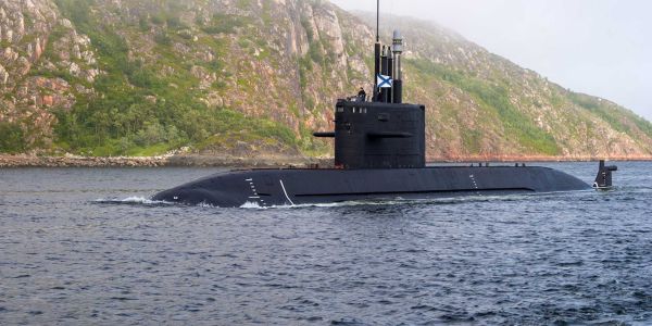 Project 677 Lada class submarine diesel-electric attack submarine specifications technical review technical data fact sheet pictures video
