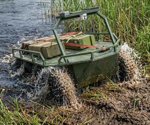The Alter Ego unit of the 93rd Mechanized Brigade Kholodnyi Yar deployed an amphibious UGV on Ukraine’s first frontline logistics mission of this kind, covering more than 40 km and solving a key limitation of rivers, flooded areas, and other water obstacles. (Picture source: Ukrainian MoD)