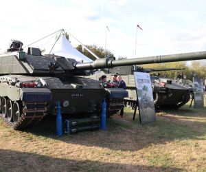 British Army Challenger 3 main battle tank displayed at DVD 2026 at UTAC Millbrook, highlighting its new 120 mm L55A1 smoothbore gun, digital architecture and enhanced protection for future high-intensity combat.