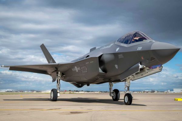 The CF-35A, Canada's designation for the F-35A, includes a drag chute for short or icy runways, the planned Sidekick modification to carry six AIM-120 missiles, and the integration of the Joint Strike Missile. (Picture source: RCAF)