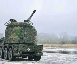 The RCH 155 combines the GTK Boxer 8×8 drive module with an unmanned Artillery Gun Module developed from the 155 mm L/52 weapon system used by the Panzerhaubitze 2000. (Picture source: KNDS)