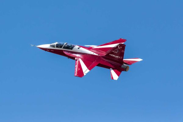 TAI Hürjet advanced jet trainer light attack aircraft specifications, technical review technical data fact sheet pictures video