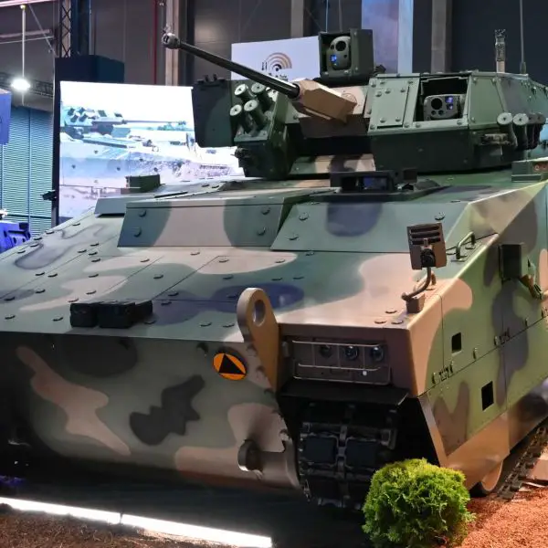 The new Polish CBWP (Ciężki Bojowy Wóz Piechoty, or Heavy Infantry Fighting Vehicle) unveiled by PGZ and Huta Stalowa Wola at MSPO 2026 in Kielce, Poland. The more than 40-ton tracked combat vehicle is designed to operate alongside U.S. and European main battle tanks.