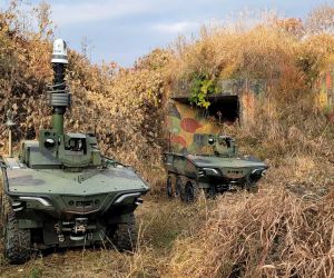 During reconnaissance, route security or perimeter patrols, the Arion-SMET can carry day and night electro-optical sensors ahead of soldiers and relay imagery before the unit enters the area. (Picture source: Hanwha Aerospace)
