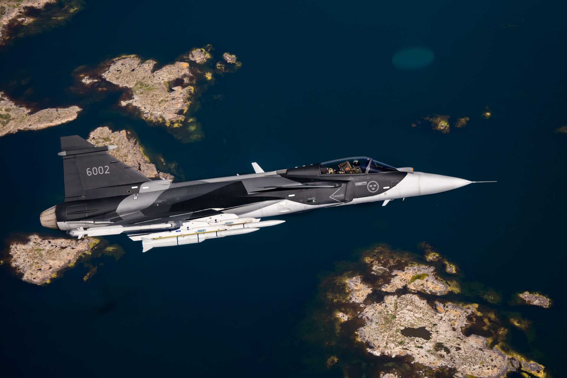 Saab Gripen E fighter aircraft. Designed to operate in highly contested environments, the Gripen E is increasingly being compared with the F-16 as Ukraine evaluates future air combat capabilities against advanced Russian air defenses and electronic warfare threats.
