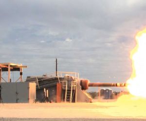 The gun is said to be the Heavy Artillery Test System (HATS) from the Strategic Long Range Cannon (SLRC), a program intended to develop a giant artillery gun capable of engaging targets beyond 1,000 miles with rocket-assisted, precision-guided projectiles. (Picture source: US Army)