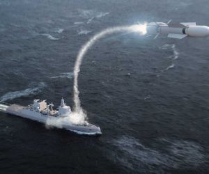 The F127 is designed to intercept aircraft, cruise missiles and ballistic missiles, including exo-atmospheric ballistic missile targets, using its SPY-6(V)1 radar, AEGIS-based combat system and layered ESSM, SM-2, SM-6 and future BMD interceptors. (Picture source: TKMS)