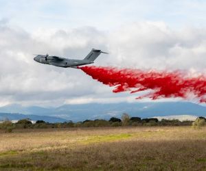 The deployment of an A400M comes as France faces one of its busiest wildfire seasons in recent years, with more than 12,500 wildfire ignitions and 44,000 hectares burned since the beginning of 2026. (Picture source: Airbus Defence and Space)
