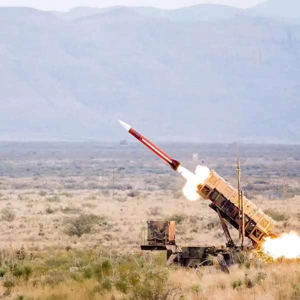 Poland has signed a $988 million agreement with the NATO Support and Procurement Agency for several hundred PAC-2 GEM-T interceptors, expanding the Wisła Patriot air-defense system with longer-range, blast-fragmentation missiles designed to strengthen protection against aircraft, cruise missiles, drones, and selected ballistic missile threats (Picture source: RTX).
